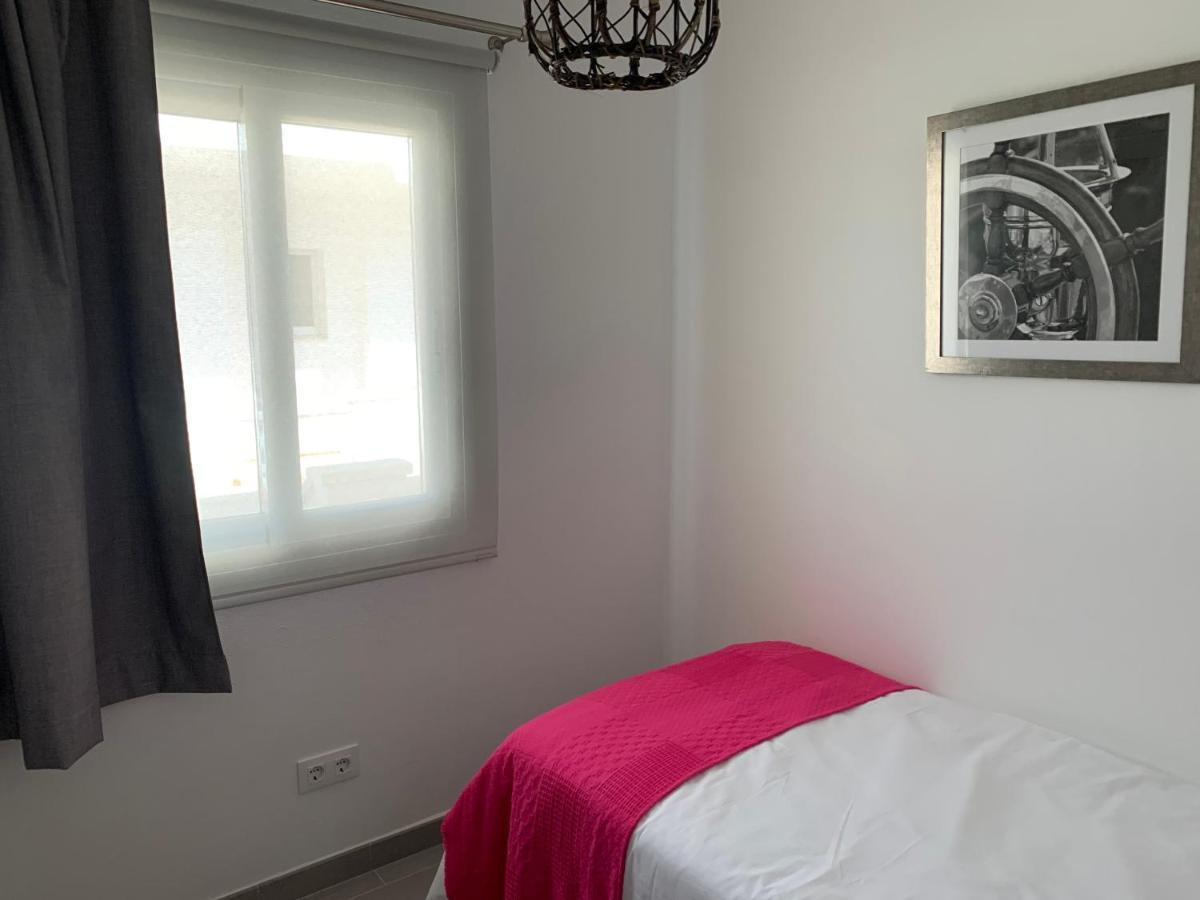 Apartamento en Playa Santo Tomas Es Migjorn Gran Exterior foto