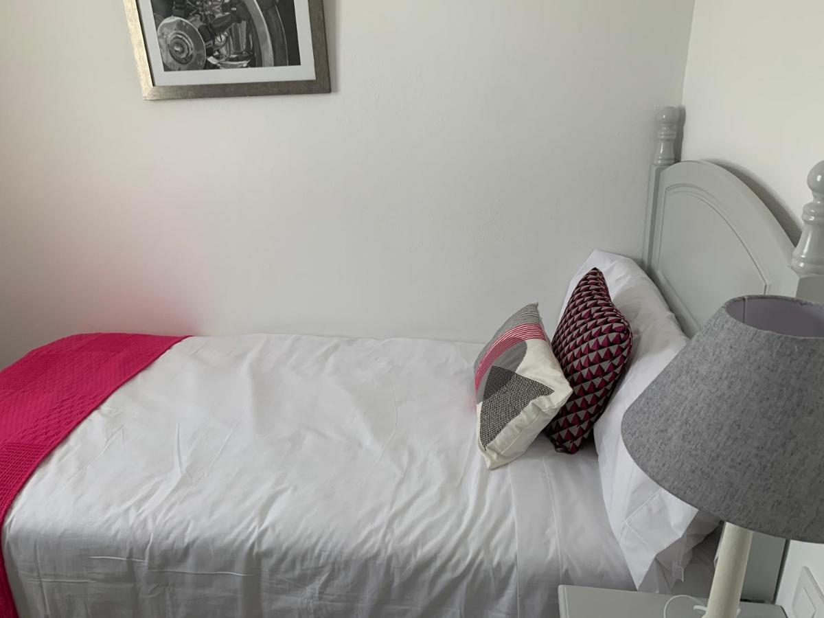 Apartamento en Playa Santo Tomas Es Migjorn Gran Exterior foto